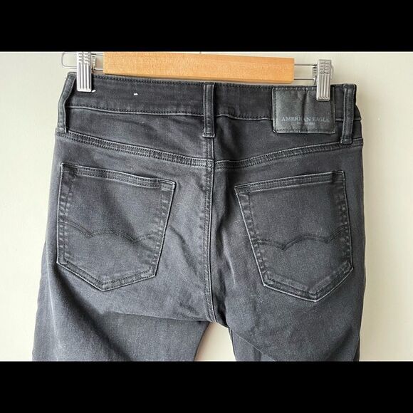 AMERICAN Eagle black slim leg skinny jeans - Picture 4 of 7